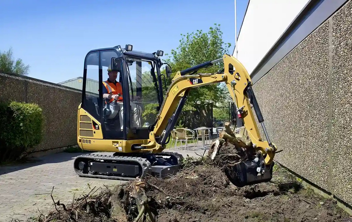 When Should You Use a Mini Excavator Instead?