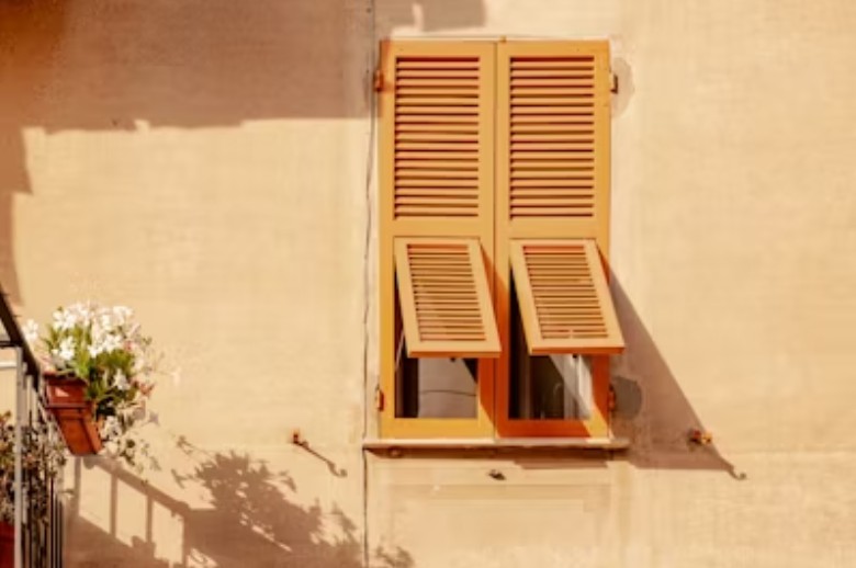 How to Choose Shutters That Can Handle Florida's Summer Storm Season